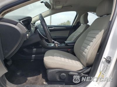 Zdjęcie 7 z 12 samochodu: 2018 FORD FUSION S VIN:3FA6P0G71JR193761 - miniatura