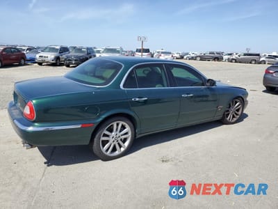 Trzecie zdjęcie samochodu z tyłu: 2004 JAGUAR XJR S VIN:SAJWA73B64TG15853 - miniatura