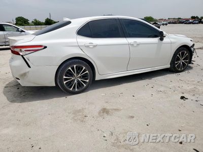 Trzecie zdjęcie samochodu z tyłu: 2020 TOYOTA CAMRY SE VIN:4T1G11AK5LU886911 - miniatura