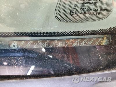 Zdjęcie 13 z 15 samochodu: 2002 HONDA ODYSSEY EX VIN:2HKRL18642H578492 - miniatura