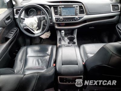 Zdjęcie 8 z 13 samochodu: 2016 TOYOTA HIGHLANDER XLE VIN:5TDJKRFHXGS299701 - miniatura