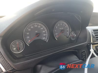 Zdjęcie 9 z 12 samochodu: 2016 BMW M4 VIN:WBS3R9C50GK337614 - miniatura