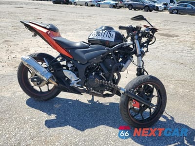 2016 YAMAHA YZFR3 MH3RH06Y8GK012295 - główne zdjęcie licytacji z USA - miniatura