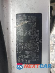 Zdjęcie 12 z 12 samochodu: 2007 KIA SORENTO EX VIN:KNDJD736775679361 - miniatura