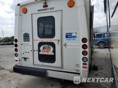 Trzecie zdjęcie samochodu z tyłu: 2018 FORD ECONOLINE E350 SUPER DUTY CUTAWAY VAN VIN:1FDEE3FS9JDC23967 - miniatura