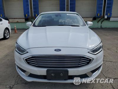 Piąte zdjęcie samochodu w środku: 2018 FORD FUSION SE HYBRID VIN:3FA6P0LU2JR172042 - miniatura