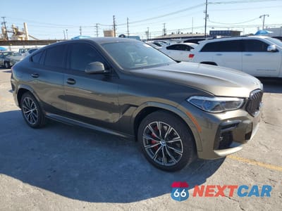Czwarte zdjęcie samochodu z boku: 2022 BMW X6 XDRIVE40I VIN:5UXCY6C09N9K72830 - miniatura