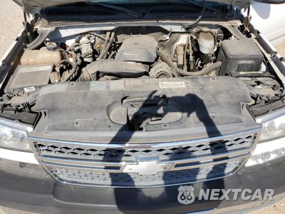 Zdjęcie 11 z 14 samochodu: 2005 CHEVROLET SILVERADO C2500 HEAVY DUTY VIN:1GCHC23U25F807189 - miniatura