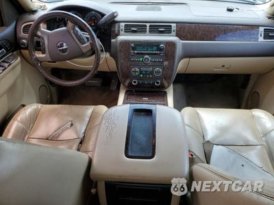 Zdjęcie 8 z 14 samochodu: 2010 GMC SIERRA K1500 DENALI VIN:3GTRKXE24AG259902 - miniatura
