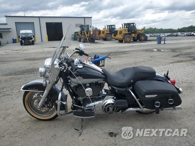 Trzecie zdjęcie samochodu z tyłu: 2012 HARLEY-DAVIDSON FLHRC ROAD KING CLASSIC VIN:1HD1FRM15CB683380 - miniatura