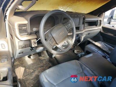 Zdjęcie 8 z 12 samochodu: 2023 FORD F350 SUPER DUTY VIN:1FTRF3BA6PEE07069 - miniatura