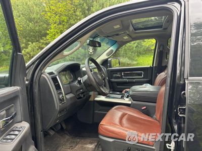 Piąte zdjęcie samochodu w środku: 2011 DODGE RAM 1500 VIN:1D7RV1CT2BS662129 - miniatura