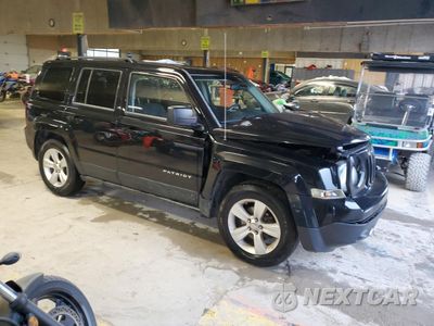 Czwarte zdjęcie samochodu z boku: 2012 JEEP PATRIOT LATITUDE VIN:1C4NJPFBXCD631761 - miniatura