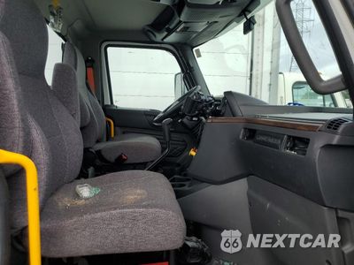 Piąte zdjęcie samochodu w środku: 2025 INTERNATIONAL LT625 SEMI TRUCK VIN:3HSDZAPR4SN367860 - miniatura