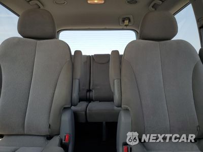 Zdjęcie 10 z 13 samochodu: 2014 KIA SEDONA LX VIN:KNDMG4C77E6554475 - miniatura