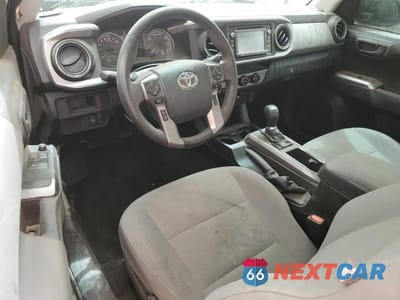 Zdjęcie 8 z 12 samochodu: 2018 TOYOTA TACOMA ACCESS CAB VIN:5TFSZ5AN0JX159874 - miniatura