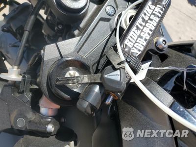 Zdjęcie 8 z 10 samochodu: 2023 KAWASAKI ZX1002 M VIN:JKBZXVM18PA004228 - miniatura