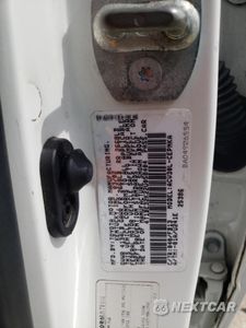 Zdjęcie 12 z 14 samochodu: 2002 TOYOTA CAMRY LE VIN:4T1BE32K22U058404 - miniatura