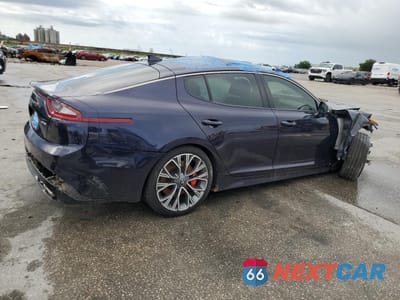 Trzecie zdjęcie samochodu z tyłu: 2020 KIA STINGER GT VIN:KNAE35LC1L6086904 - miniatura