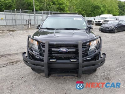 Piąte zdjęcie samochodu w środku: 2015 FORD EXPLORER POLICE INTERCEPTOR VIN:1FM5K8AR4FGA88252 - miniatura