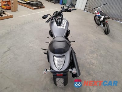 Zdjęcie 6 z 9 samochodu: 2016 SUZUKI VZR1800 VIN:JS1VY53A1G2100259 - miniatura
