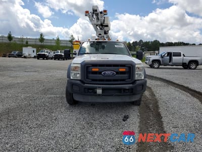 Piąte zdjęcie samochodu w środku: 2015 FORD F450 SUPER DUTY VIN:1FDUF4GYXFEA17219 - miniatura
