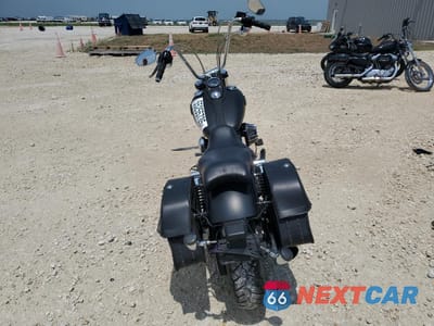 Czwarte zdjęcie samochodu z boku: 2014 HARLEY-DAVIDSON FXDB DYNA STREET BOB VIN:1HD1GXM15EC321516 - miniatura