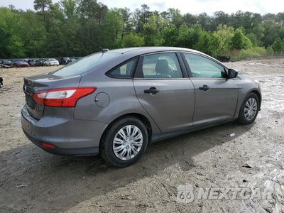 Trzecie zdjęcie samochodu z tyłu: 2012 FORD FOCUS S VIN:1FAHP3E20CL251779 - miniatura