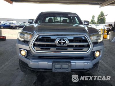 Piąte zdjęcie samochodu w środku: 2017 TOYOTA TACOMA DOUBLE CAB VIN:3TMGZ5AN8HM048317 - miniatura