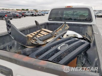 Zdjęcie 12 z 13 samochodu: 2001 FORD F350 SUPER DUTY VIN:1FTWW32F71EA89050 - miniatura