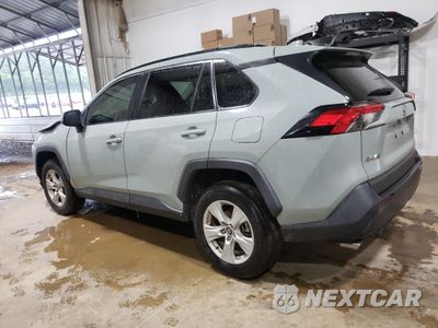 Drugie zdjęcie samochodu z przodu: 2020 TOYOTA RAV4 XLE VIN:2T3W1RFV9LC037502 - miniatura