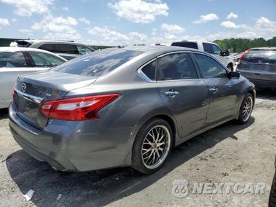 Trzecie zdjęcie samochodu z tyłu: 2017 NISSAN ALTIMA 2.5 VIN:1N4AL3AP5HC256952 - miniatura