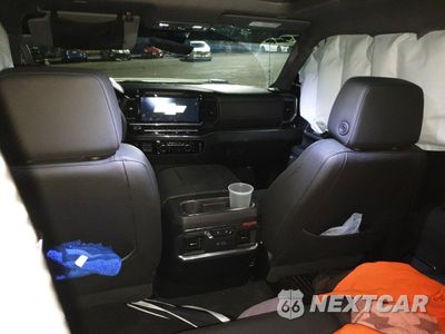 Zdjęcie 8 z 12 samochodu: 2024 CHEVROLET SILVERADO K2500 HEAVY DUTY LTZ VIN:2GC4YPEY6R1273415 - miniatura