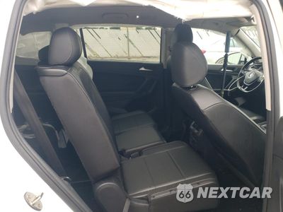 Zdjęcie 11 z 16 samochodu: 2019 VOLKSWAGEN TIGUAN SE VIN:3VV2B7AX3KM148720 - miniatura