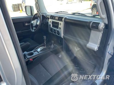 Piąte zdjęcie samochodu w środku: 2007 TOYOTA FJ CRUISER VIN:JTEBU11F070050876 - miniatura