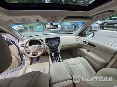Zdjęcie 9 z 10 samochodu: 2014 NISSAN PATHFINDER SV HYBRID VIN:5N1CR2MMDEC653814 - miniatura