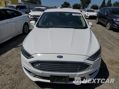 Piąte zdjęcie samochodu w środku: 2018 FORD FUSION SE HYBRID VIN:3FA6P0LUXJR171561 - miniatura
