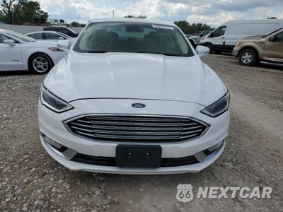 Piąte zdjęcie samochodu w środku: 2017 FORD FUSION SE HYBRID VIN:3FA6P0LU5HR409102 - miniatura
