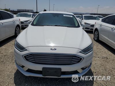 Piąte zdjęcie samochodu w środku: 2017 FORD FUSION SE HYBRID VIN:3FA6P0LU0HR409301 - miniatura