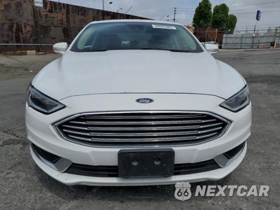 Piąte zdjęcie samochodu w środku: 2018 FORD FUSION SE HYBRID VIN:3FA6P0LUXJR278724 - miniatura