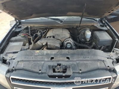Zdjęcie 11 z 13 samochodu: 2013 CHEVROLET SUBURBAN C1500 LT VIN:1GNSCJE08DR117008 - miniatura