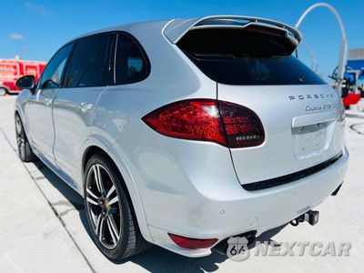 Trzecie zdjęcie samochodu z tyłu: 2013 PORSCHE CAYENNE GTS VIN:WP1AD2A29DLA76078 - miniatura
