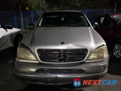 Piąte zdjęcie samochodu w środku: 1998 MERCEDES-BENZ ML 320 VIN:4JGAB54E5WA043295 - miniatura