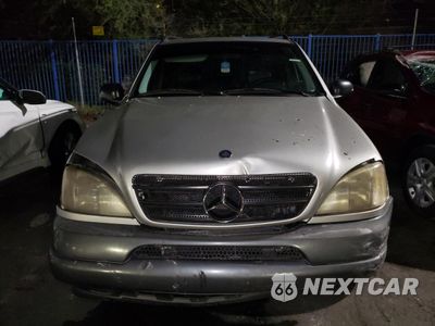 Piąte zdjęcie samochodu w środku: 1998 MERCEDES-BENZ ML 320 VIN:4JGAB54E5WA043295 - miniatura
