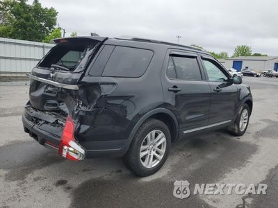 Trzecie zdjęcie samochodu z tyłu: 2019 FORD EXPLORER XLT VIN:1FM5K8D8XKGA66883 - miniatura