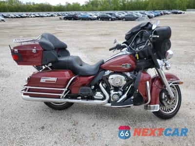 2010 HARLEY-DAVIDSON FLHTCU 1HD1FC411AB666697 - główne zdjęcie licytacji z USA - miniatura