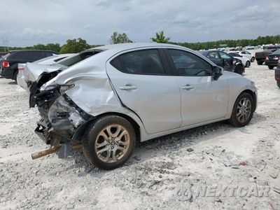 Trzecie zdjęcie samochodu z tyłu: 2018 TOYOTA YARIS IA VIN:3MYDLBYV0JY305849 - miniatura