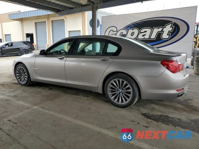 Drugie zdjęcie samochodu z przodu: 2011 BMW 740 LI VIN:WBAKB4C59BC574287 - miniatura