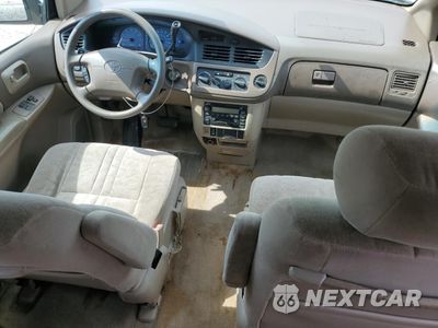 Zdjęcie 8 z 13 samochodu: 2001 TOYOTA SIENNA LE VIN:4T3ZF13C61U348612 - miniatura