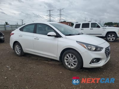 Czwarte zdjęcie samochodu z boku: 2022 HYUNDAI ACCENT SE VIN:3KPC24A61NE173722 - miniatura